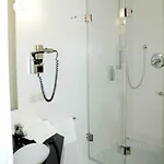 Hotell Goldenes Kreuz *