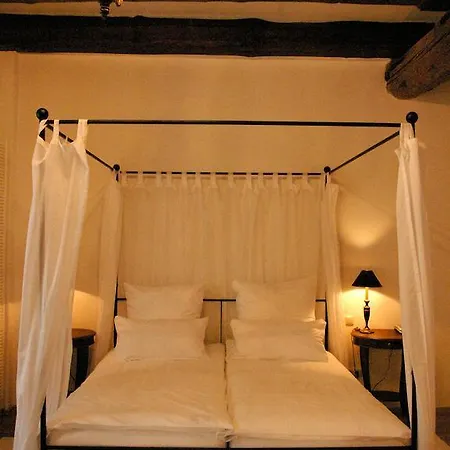 金色克鲁兹酒店