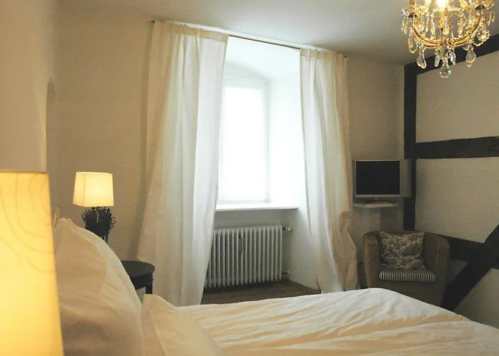 Hotel Goldenes Kreuz *